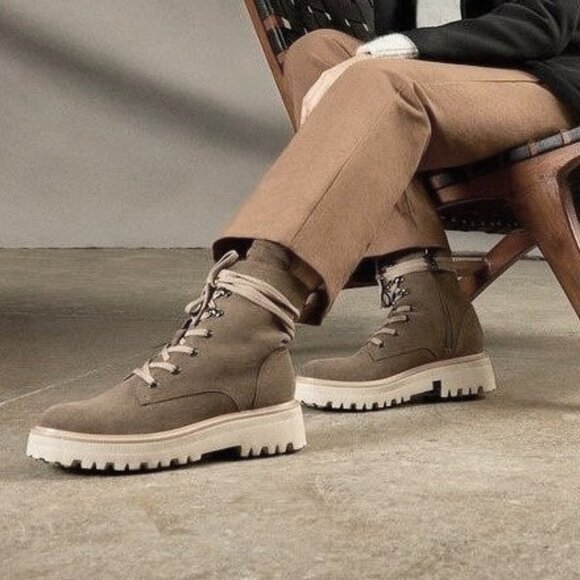 Kenneth Cole New York Shoes - NIB [Kenneth Cole New York] Radell Lace-Up Lug Hiking Boots Olive Womens 5.5